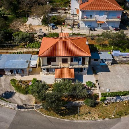 Apartment Marija Mali Losinj Bagian luar foto