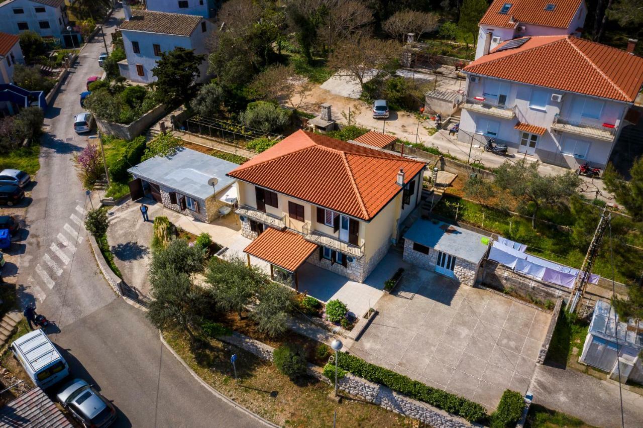 Apartment Marija Mali Losinj Bagian luar foto